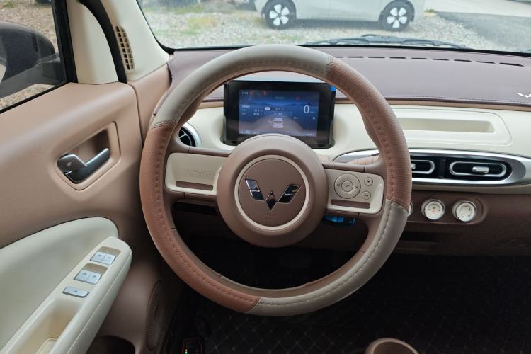 Used Wuling Hongguang MINIEV 2025 Four-Door Version Advanced Edition Steering Wheel