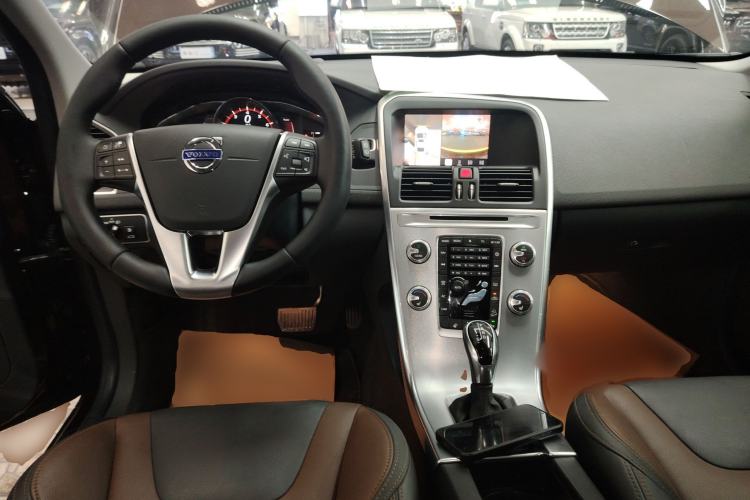 Used Volvo XC60 2017 T5 AWD Smart Upgrade Edition