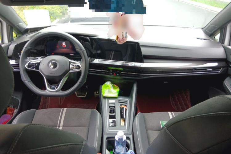 Used Volkswagen Golf 2023 280TSI DSG R-Line Lite Center Console