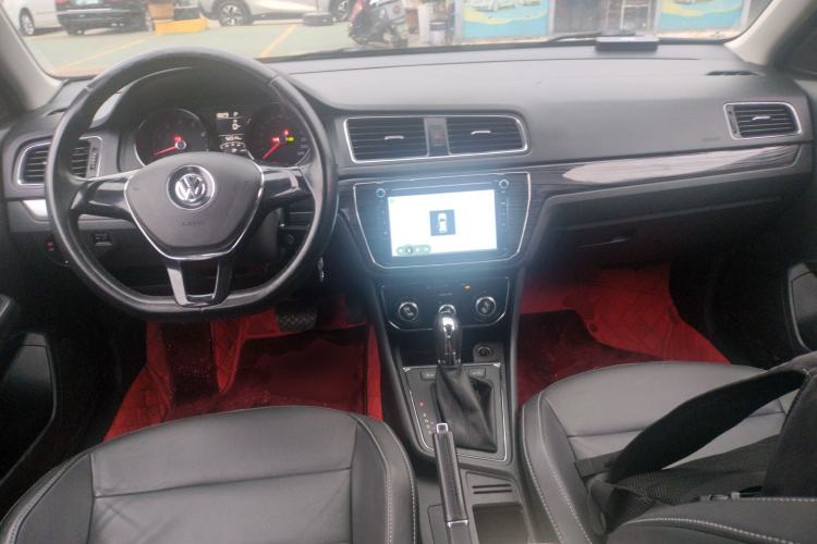 Used Volkswagen Gran Lavida 2015 230TSI DSG Comfort Edition
