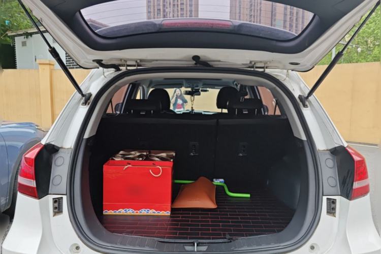 Used Haval H2 2017 Red-Label 1.5T Automatic Two-Wheel Drive Luxury Model Trunk