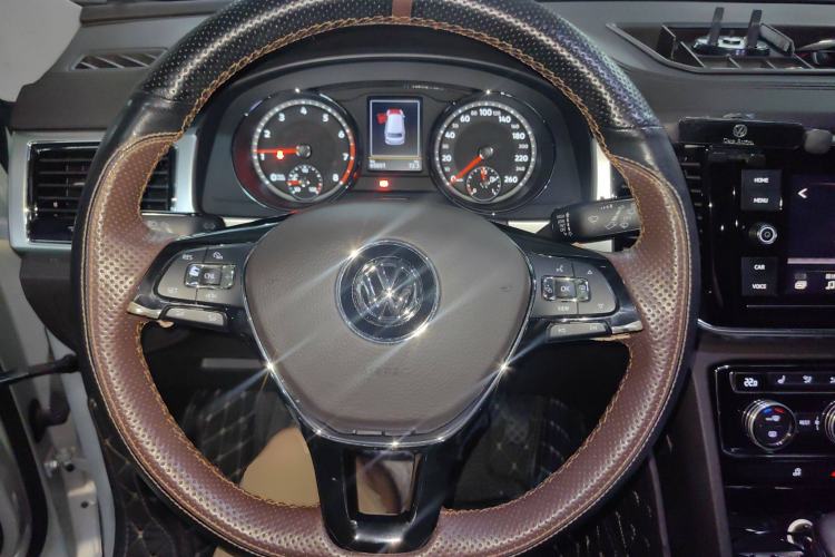 Used Volkswagen Teramont 2019 330TSI Two-Wheel-Drive Luxury Edition China VI Standard
