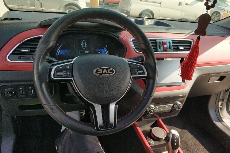 Used JAC iEV7S 2017 ZhiZun Model