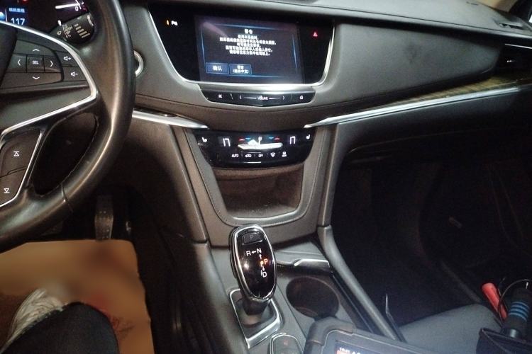 Used Cadillac XT5 2016 25T Luxury Model