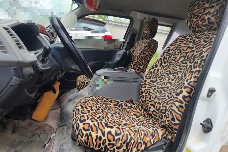 Used Foton Scenic G7 2020 2.4L Commercial Version Short Wheelbase Flat-Top 4-Seater Van China VI Emission Standard 4K22D4M