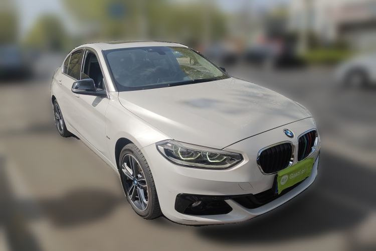Used BMW 1 Series 2018 118i Sport Edition Front Right 45 Deg