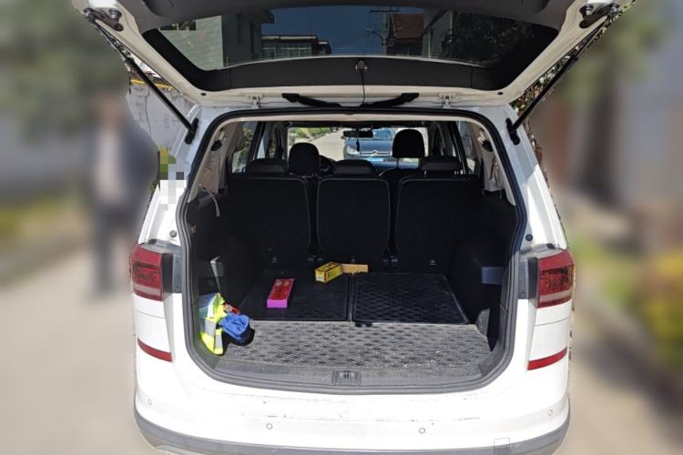 Used Volkswagen Touran 2018 Volkswagen Touran L 280TSI DSG Boundary Edition 7 Seats China VI Standard