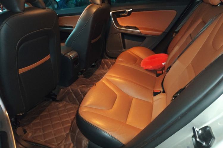 Used Volvo S60 2018 S60L T4 Smart & Ambitious Edition
