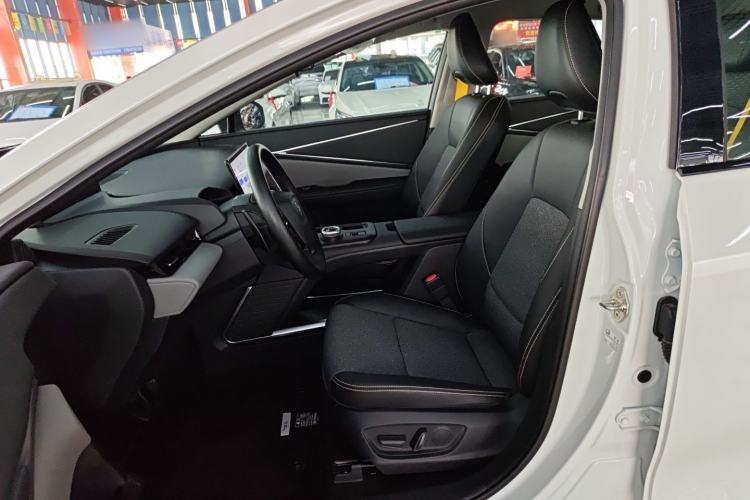 Used Toyota bZ5 2025 Model 550 JOY