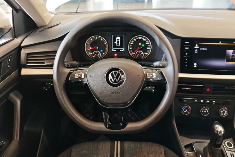 Used Volkswagen Lavida 2022 1.5L Automatic Fashion Edition Steering Wheel