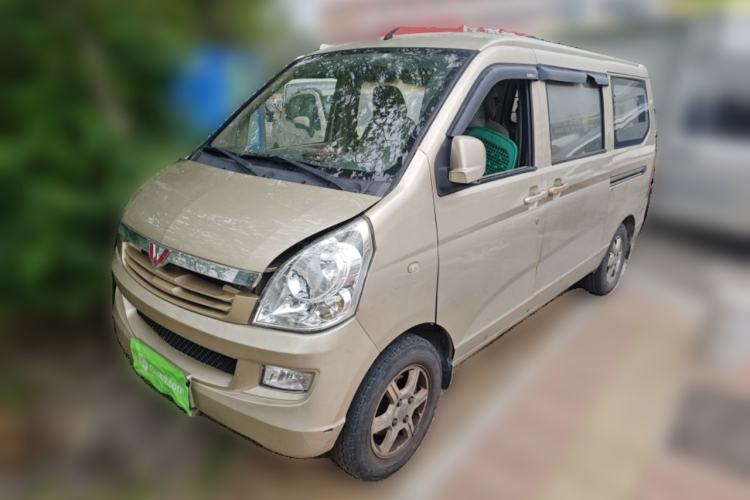 Used Wuling Rongguang 2014 1.5L S Standard Version