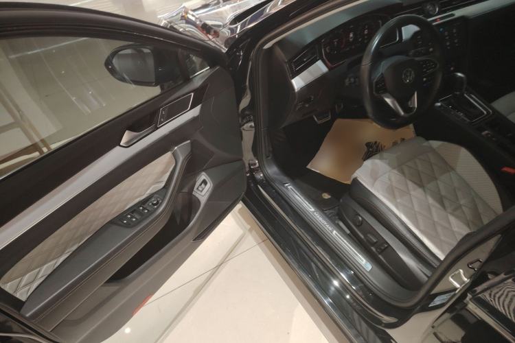 Used Volkswagen Magotan 2023 2 Million Units Commemorative Edition 330TSI DSG Luxury Version