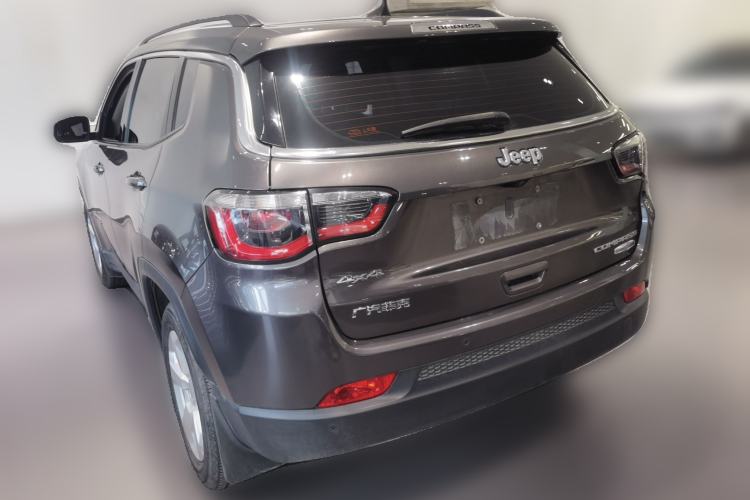 Used Jeep Compass 2017 200T Automatic Family Edition
