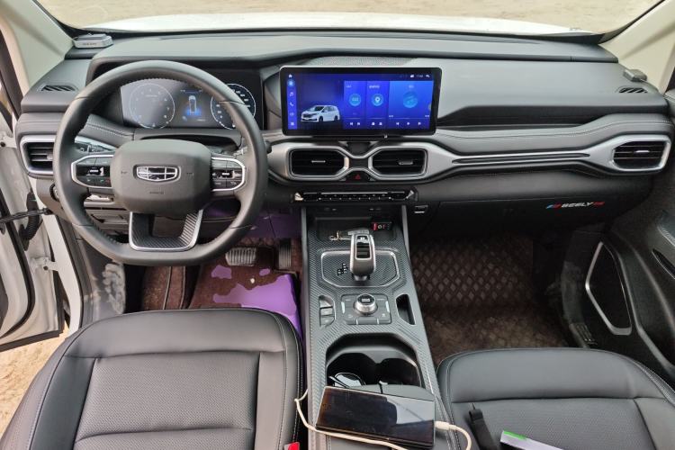 Used Geely Auto Haoyue 2020 1.8TD DCT Luxury Model 5 Seats Center Console