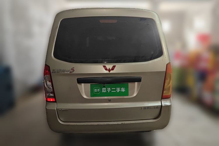 Used Wuling Rongguang 2014 1.2L S Base Model
