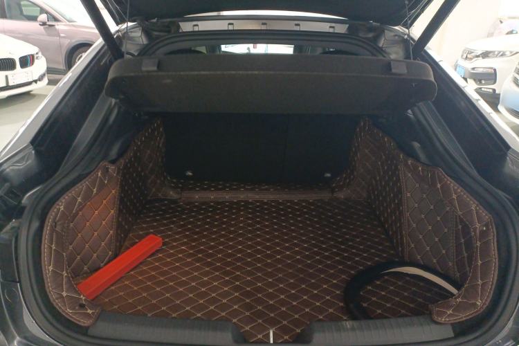 Used CHANGAN UNI-V 2022 1.5T Sport Edition Trunk