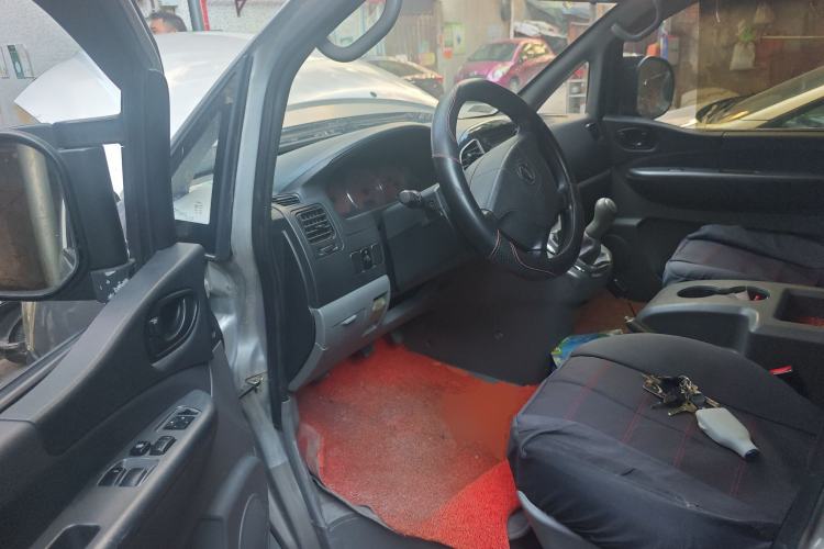 Used FORTHING Lingzhi 2014 M5 Q3 2.0L 7-seat Long-Wheelbase Comfort Version