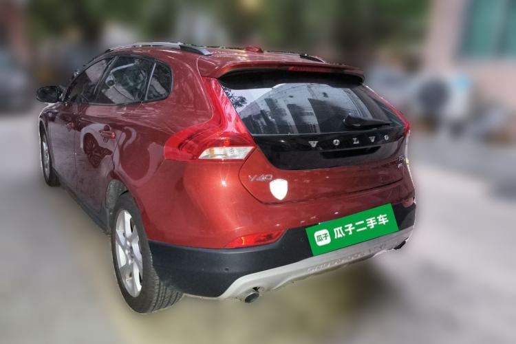 Used Volvo V40 2014 Cross Country T5 AWD Smart Luxury Edition Rear Left 45 Deg