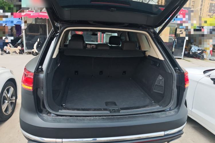 Used Volkswagen Touareg 2019 2.0TSI Ruiyi Edition China VI Standard Trunk