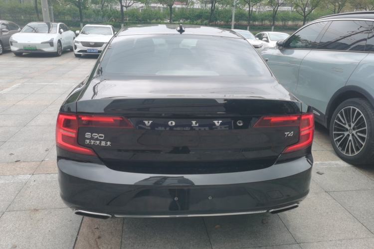 Used Volvo S90 2017 T4 Zhiyuan Edition Rear