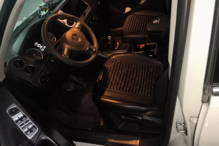 Used Volkswagen Tiguan 2015 1.8TSI Automatic Two-Wheel Drive Trend Edition
