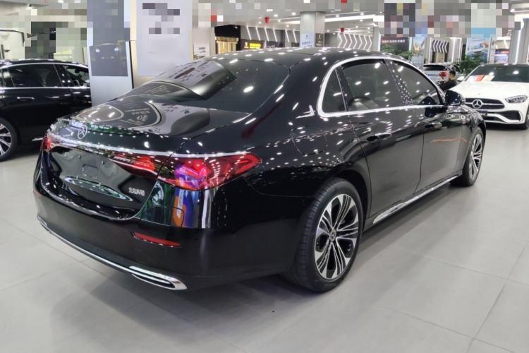 Used Mercedes-Benz E-Class New Energy 2024 E 350 e L Plug-in Hybrid Sedan Rear Right 45 Deg