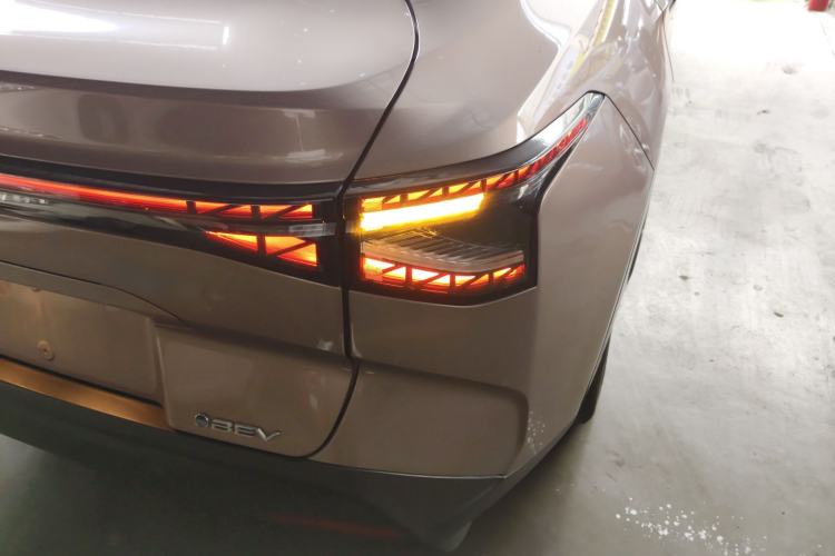 Used Toyota bZ3 2023 616 km Long-Range Premium