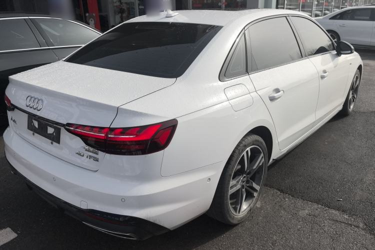 Used Audi A4L 2022 40 TFSI Luxury Dynamic Model