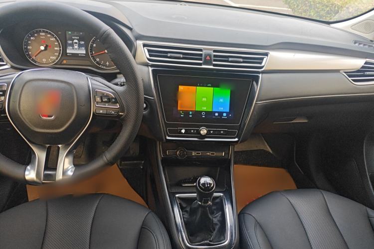 Used Roewe i5 2020 1.5L Manual 4G Connect Leehao Flagship Edition Audio And AC Panel