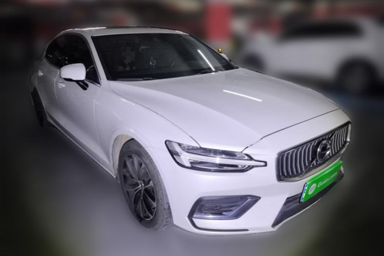 Used Volvo S60 2020 T4 Zhiyi Luxury Edition
