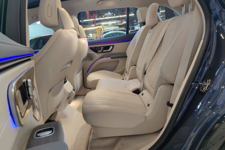 Used Mercedes-Benz EQS SUV 2023 450 4MATIC Pioneer Edition