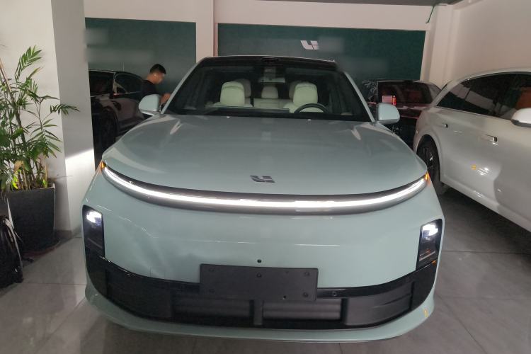 Used Li Auto L6 2025 Pro Smart Refresh Edition
