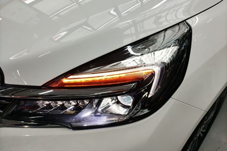 Used Buick GL8 2022 Land Cruiser Executive Class 652T Comfort Model
