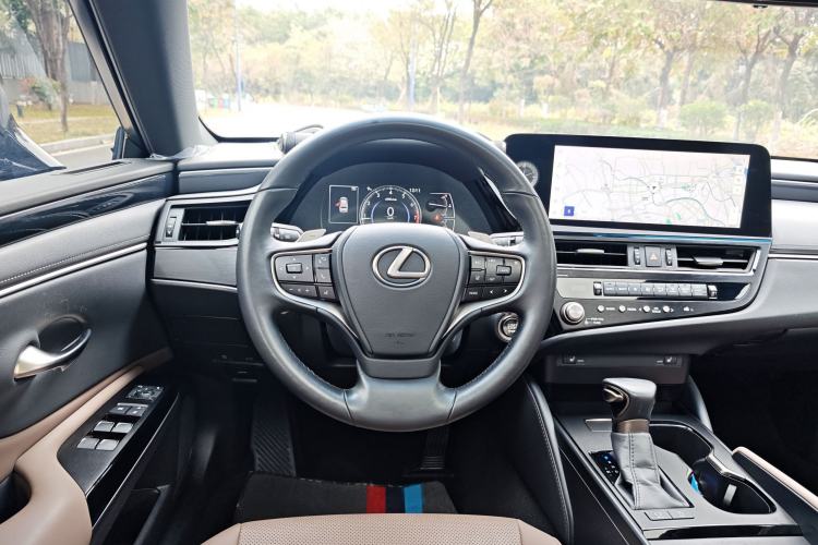 Used Lexus ES 2022 200 Excellence Edition
