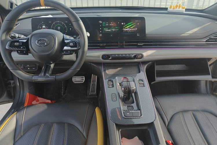 Used GAC Trumpchi EMPOW 2023 270T DCT J16 Version Center Console