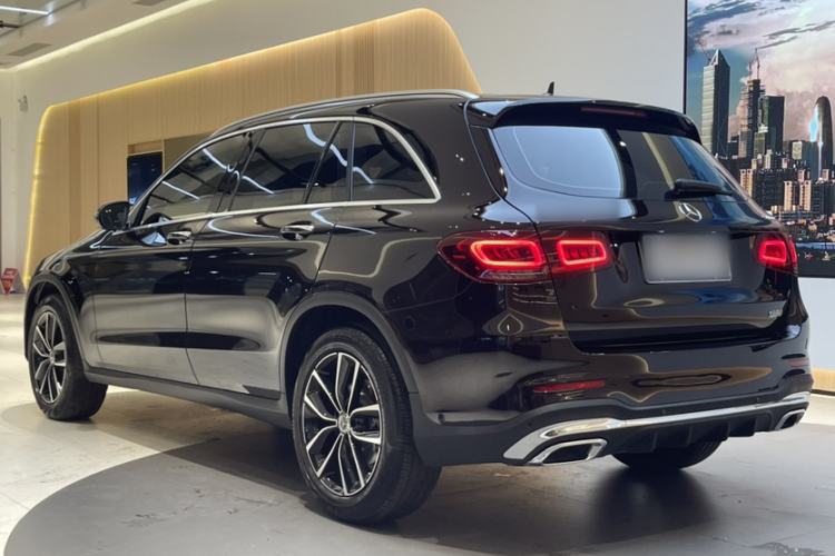 Used Mercedes-Benz GLC 2021 GLC 260 L 4MATIC Luxury Model Exterior 5