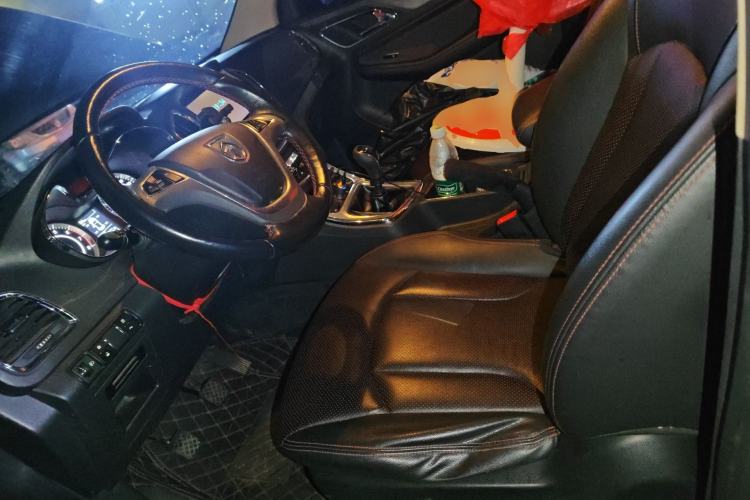 Used Baojun 560 2016 1.8L Manual Luxury Edition
