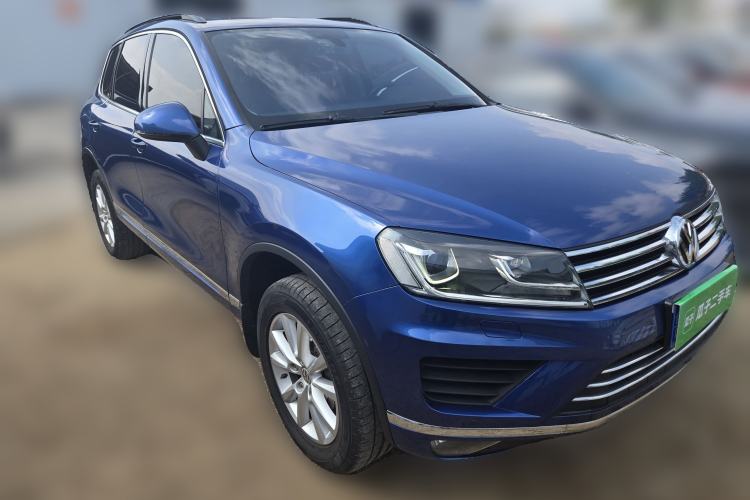 Used Volkswagen Touareg 2017 3.0 TSI Touareg Model Front Right 45 Deg