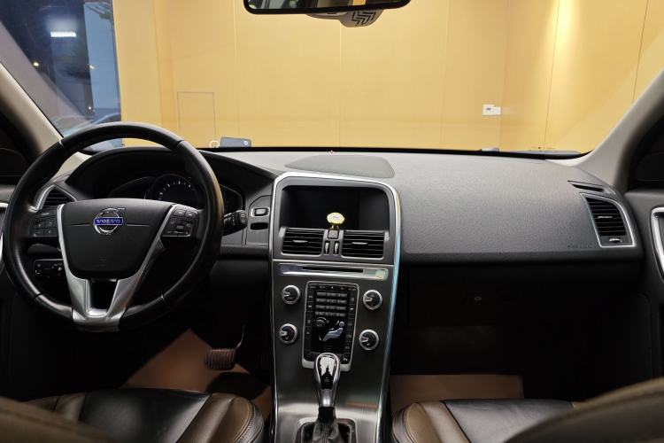Used Volvo XC60 2016 T5 Smart Version