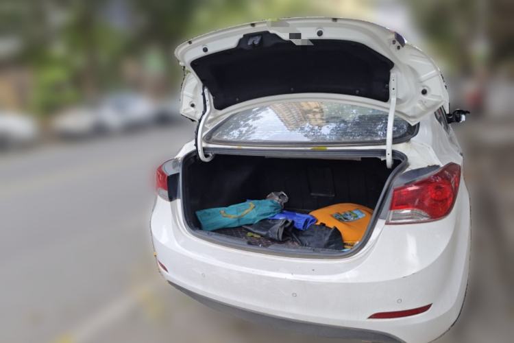 Used Hyundai Elantra (5th Generation / Langdong) 2015 1.6L Manual Leading Model Trunk