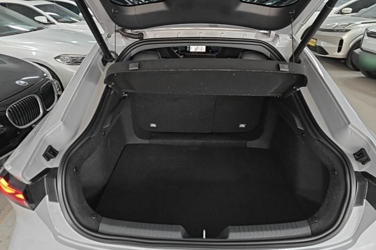 Used CHANGAN UNI-V 2025 1.5T 500Bar High-Energy Version
