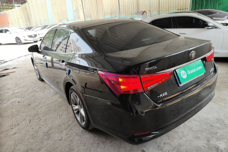 Used Toyota Crown 2015 2.0T Fashion Edition Exterior 2