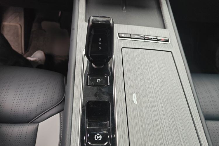 Used Geely Auto FX11 2024 1.5TD DCT Prestige Edition
