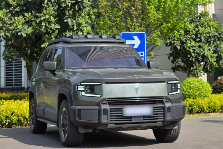 Used Deepal G318 2024 Four-Wheel-Drive Air Suspension Model