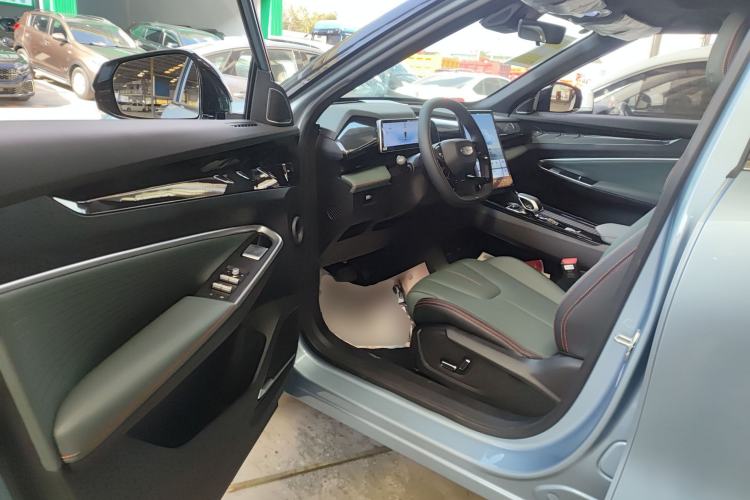 Used Geely Auto Emgrand X7 Sport 2024 1.5TD Smart Connect+ Driver Seat