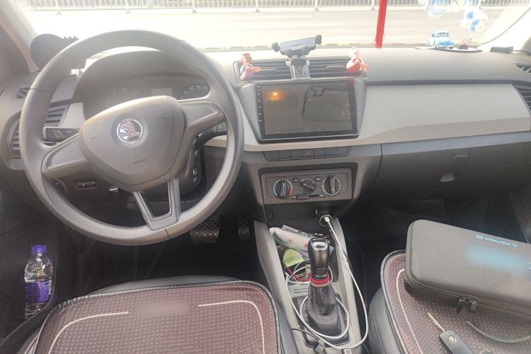 Used Skoda Fabia 2015 1.4L Automatic Front-Drive Model
