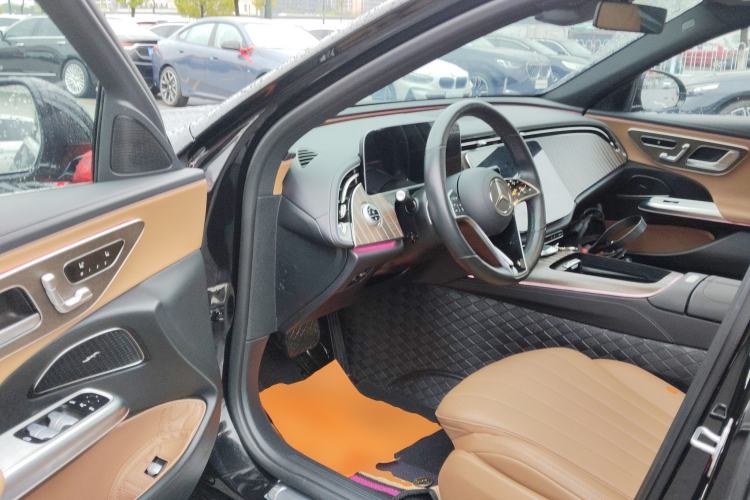 Used Mercedes-Benz E-Class 2024 Refresh E 300 L Stylish Edition

