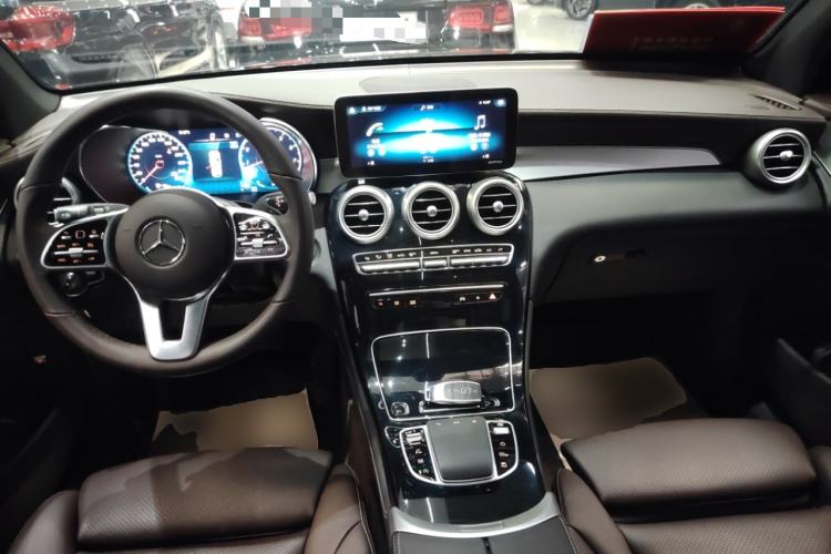 Used Mercedes-Benz GLC 2021 GLC 260 L 4MATIC Dynamic Edition
