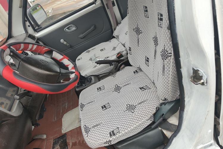 Used CHANGAN KUAYUE Xinbao MINI 2016 1.2L Double-Cab 2710 Rear Single Wheel DK12-10 Left Front Seat