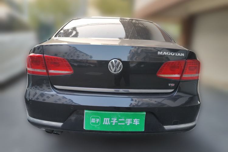 Used Volkswagen Magotan 2012 Facelift 1.8TSI Prestige Model Rear